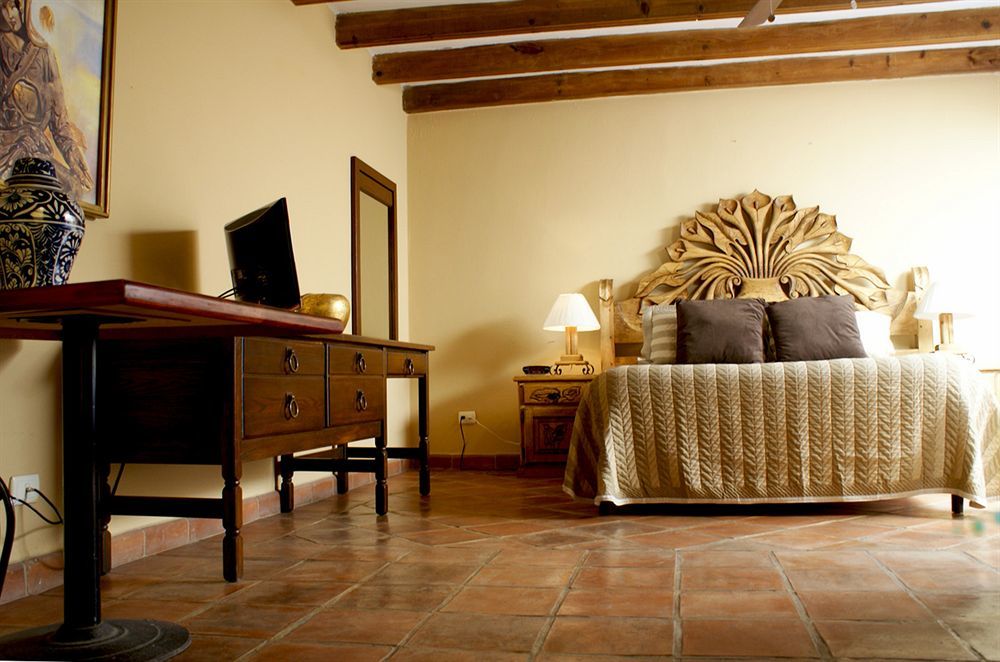 Hotel Ana Catalina And Suites 산미겔데아옌데 외부 사진